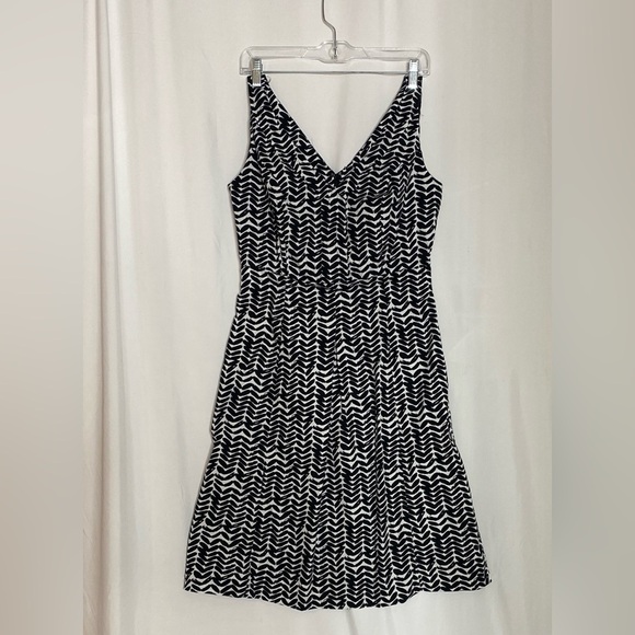 East 5th Black and White Patterned Midi Dress - Picture 1 of 4
